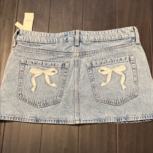 Hollister Denim Mini Skirt - Picture 2 of 7